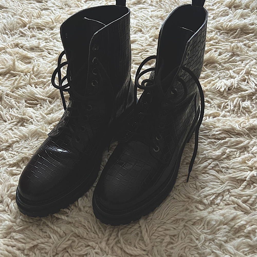 EUC Napoleoni Lace Front Combat Boots